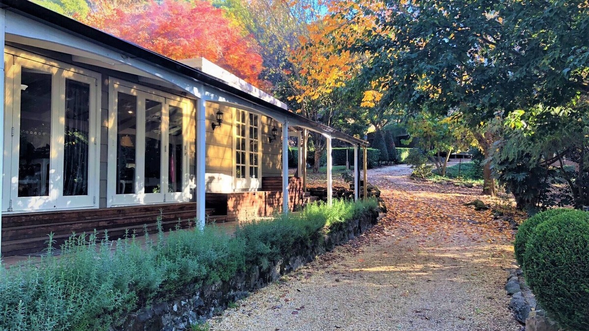 Mount Tomah House | Mount Tomah Huntington Lodge & Cottage - The complete escape package