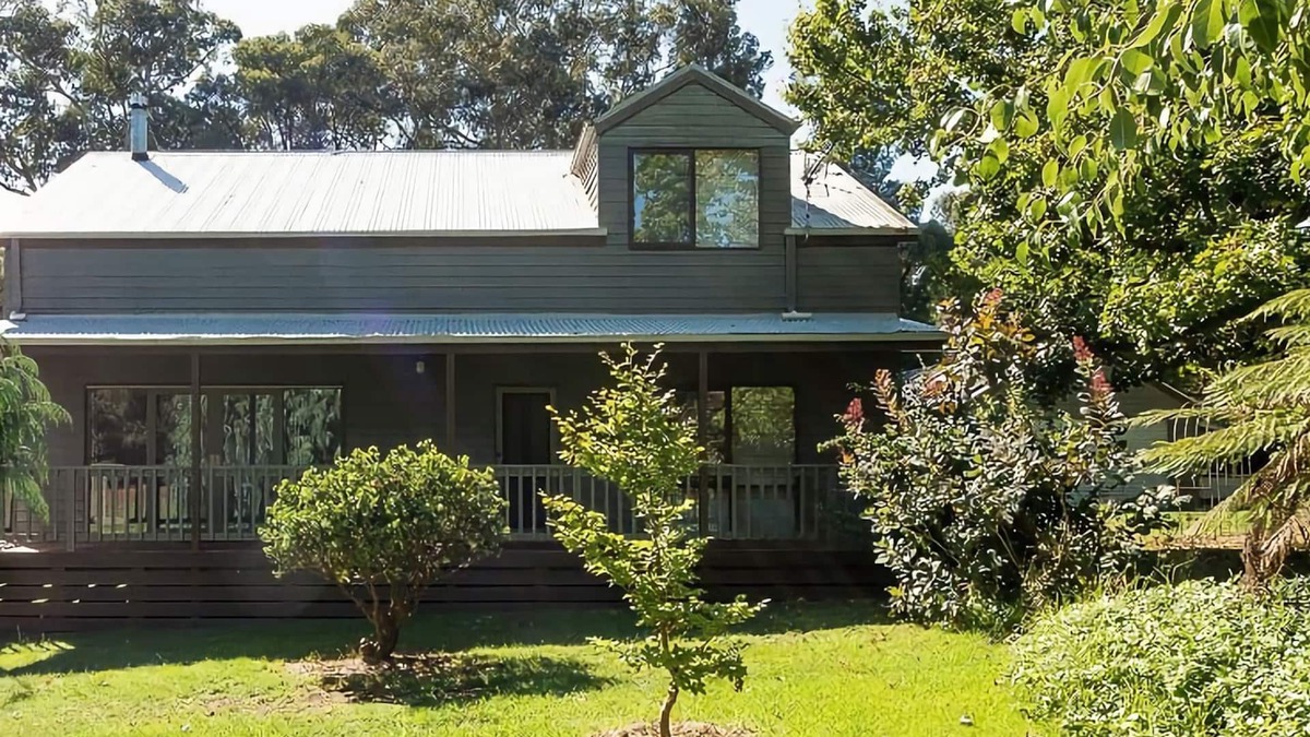 Marysville House | MOUNTAIN ASH LODGE set amongst the trees