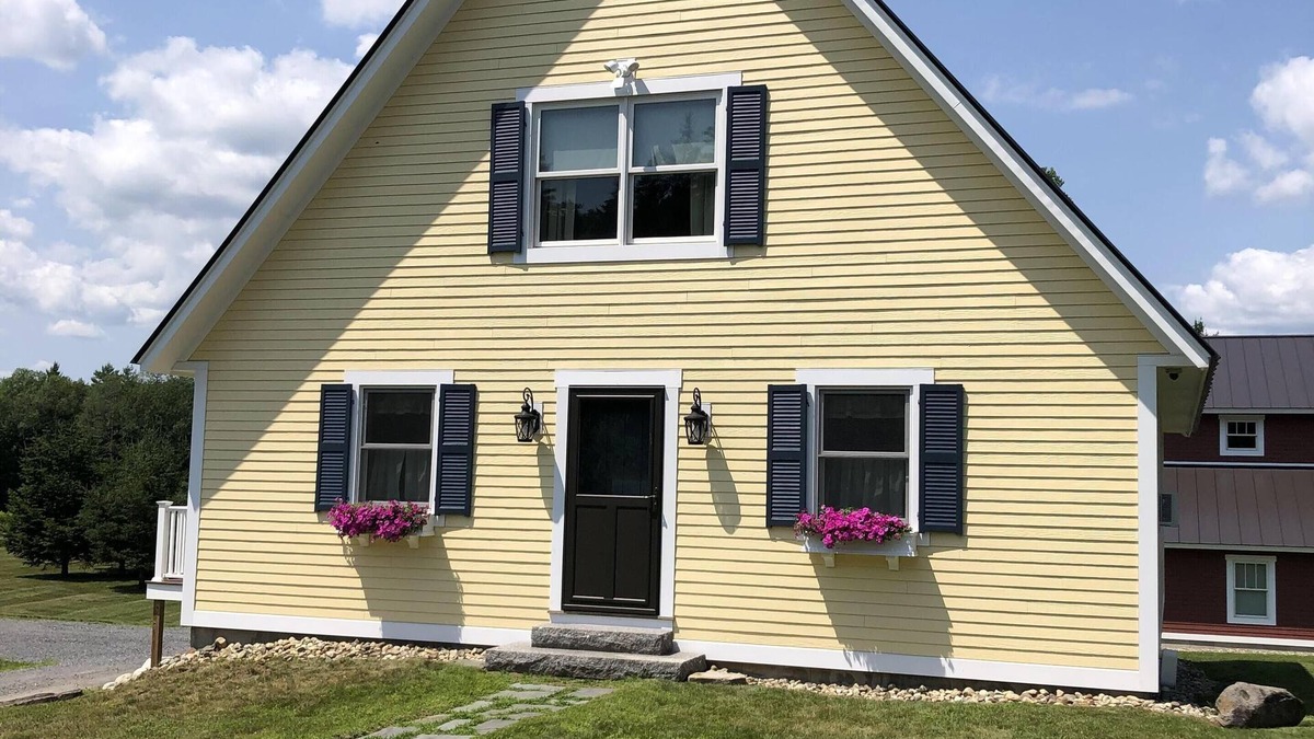 East Burke House | MOUNTAIN BIKE/SKI/SNOWMOBILE