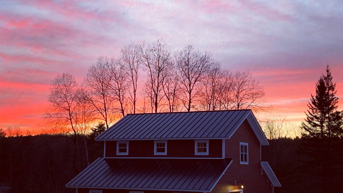 East Burke House | Mountain Bike/Snowmobile/Ski