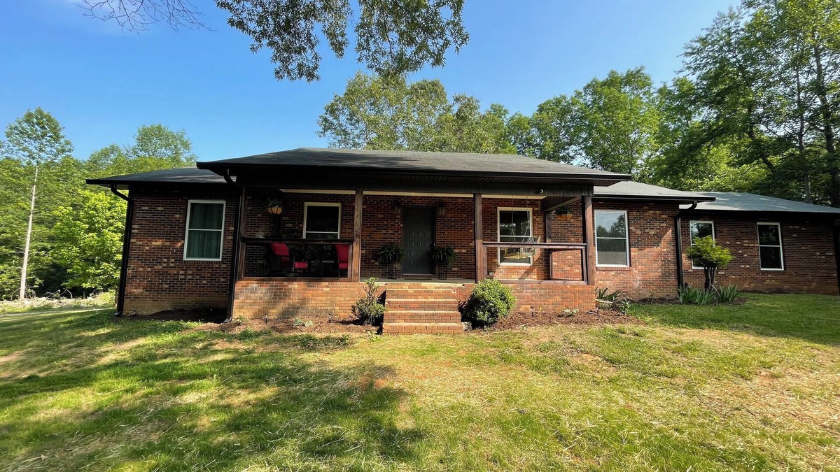 Boomer House | Mountain Bliss oasis - 40 acres on W. Kerr Scott Lake - just outside Wilkesboro