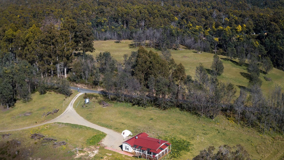 Golden Valley House | Mountain Blue Guest house