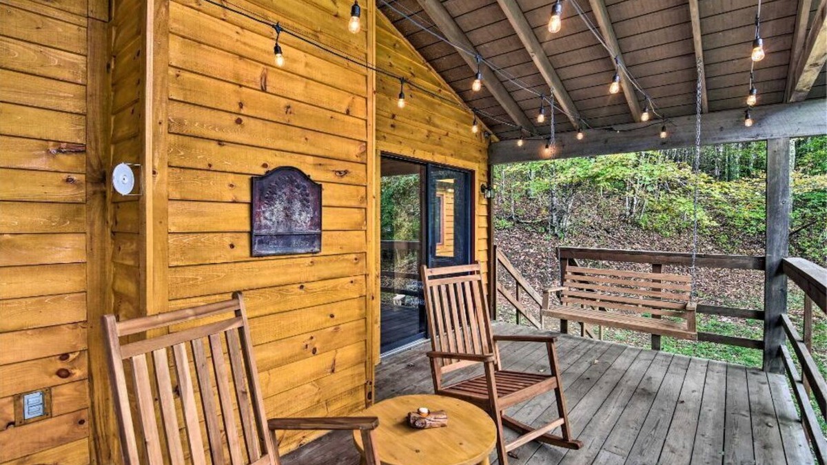 Wolf Laurel House | Mountain Cabin with Hiking & Skiing Near Asheville, NC