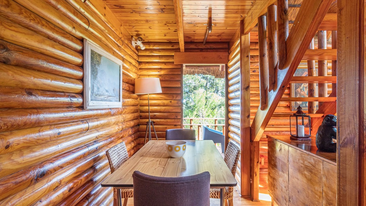 Wolseley Cabin | Mountain Cabin