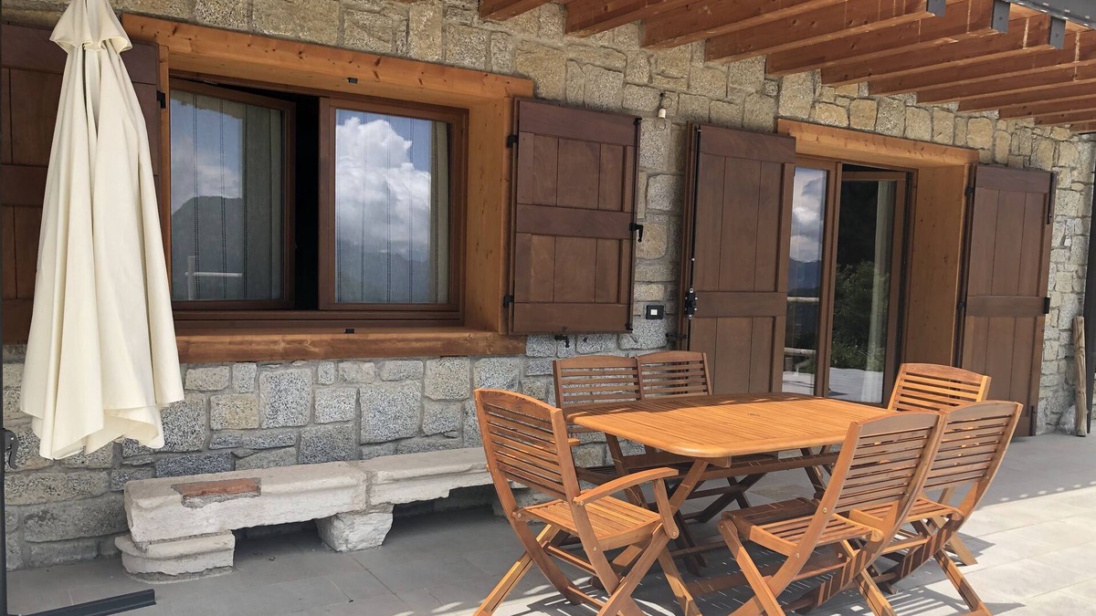 Giogo del Maniva Ski Chalet | Mountain chalet apartment in the Italian prealps, 400m from ski lifts