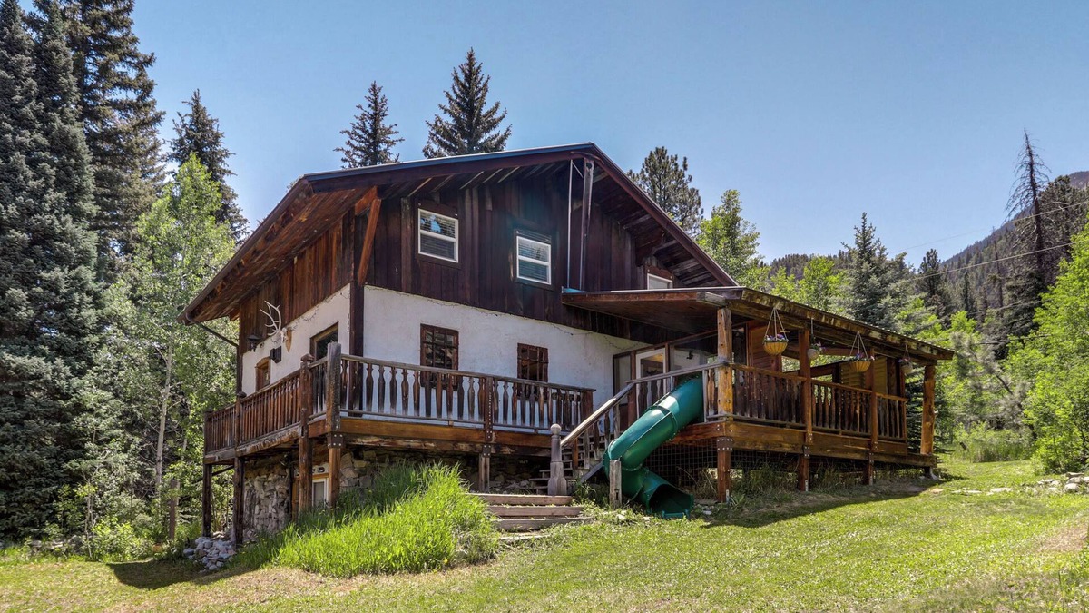 Carbondale House | Mountain Chalet Getaway: Steps to Crystal River!