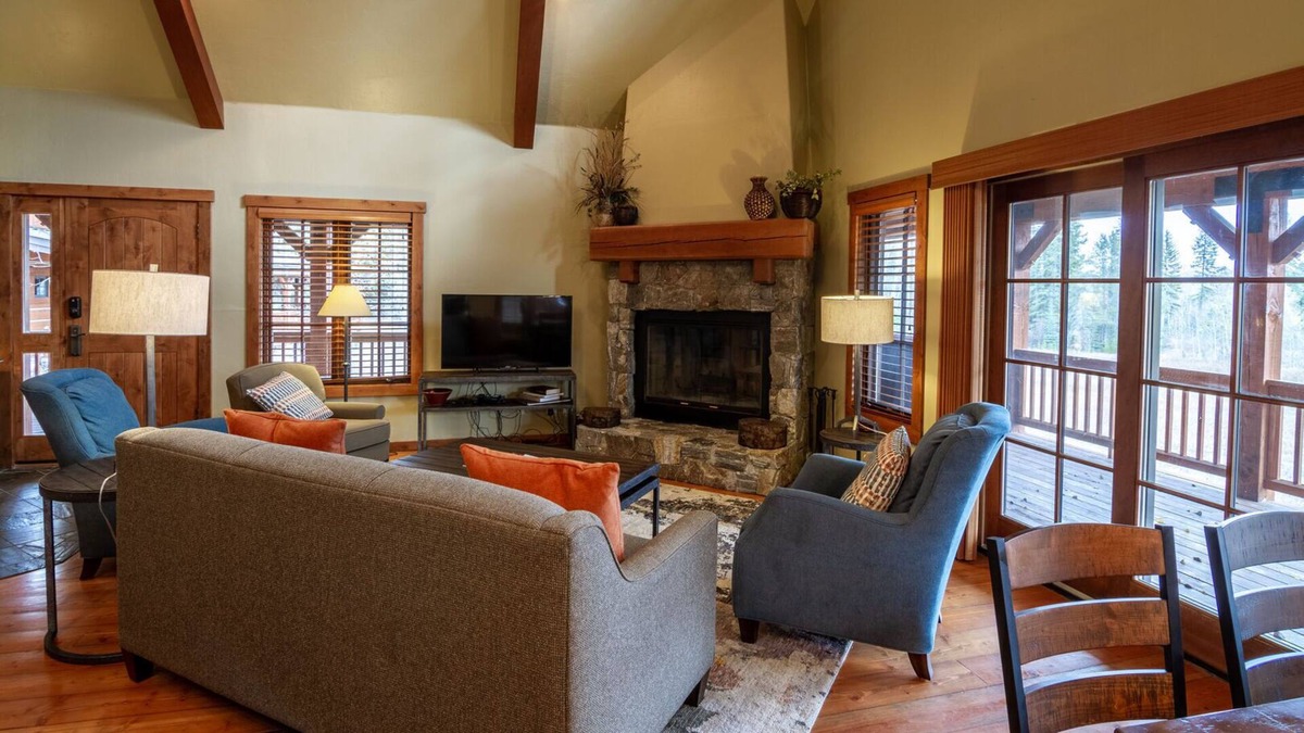 Tamarack Ski Chalet | Mountain Chalet w/ Private Hot Tub and Gorgeous Meadow Views.