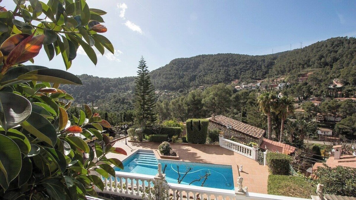 Torrelles de Llobregat Villa | Mountain escape w/amazing views just 25km to BCN!