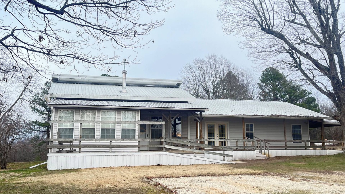 Kingston House | Mountain Escape - near Wilderness Rider Buffalo Ranch and Sweden Creek Falls