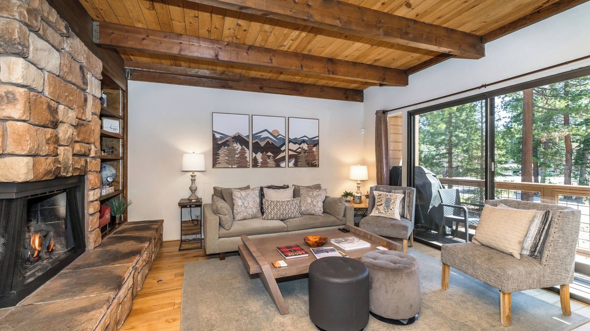 Incline Village House | Mountain Escape - Lake Tahoe - Incline Village w/Pvt Garage