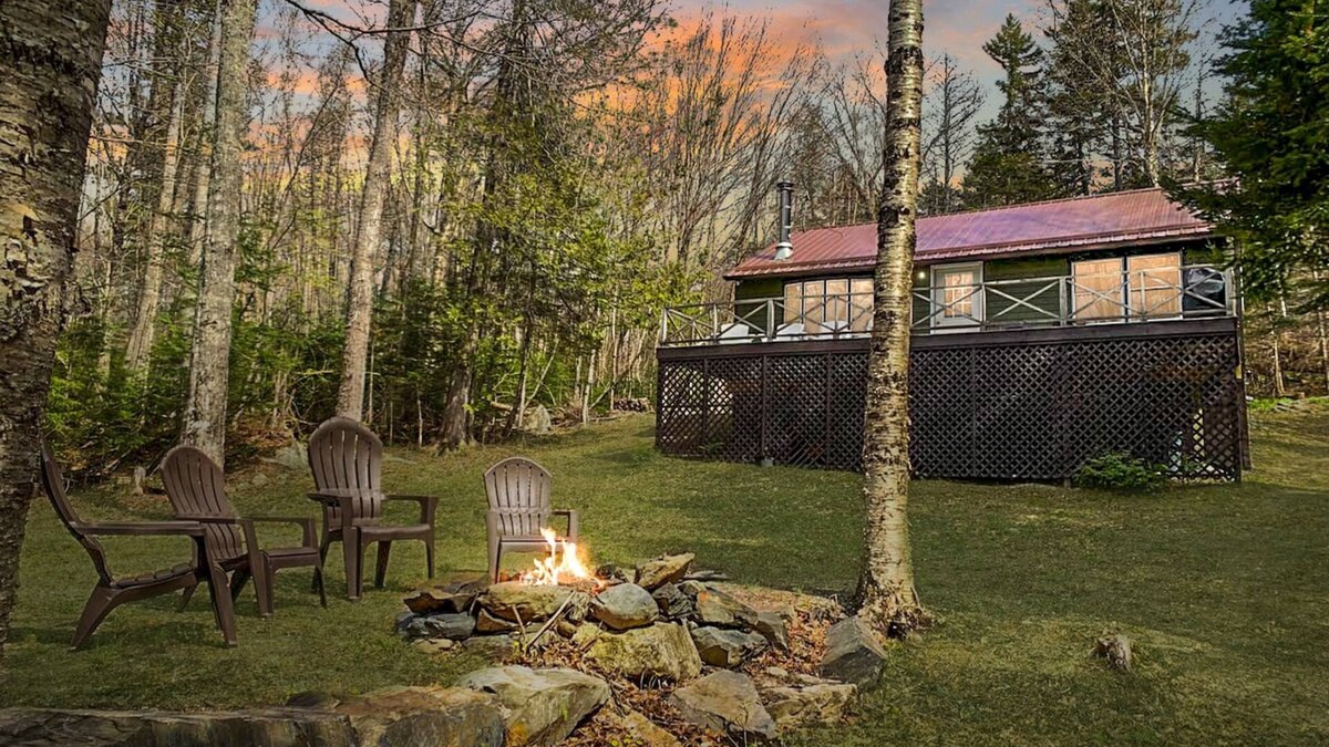 Greenville Cabin | Mountain Escape (Waterfront on Lower Wilson Pond!)
