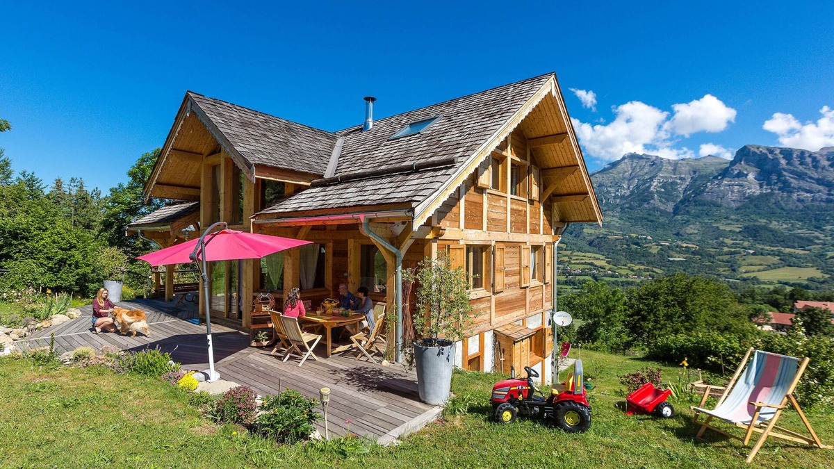 Saint-Leger-les-Melezes Apartment | mountain chalet. 3 * apartment of 35m² with terrace