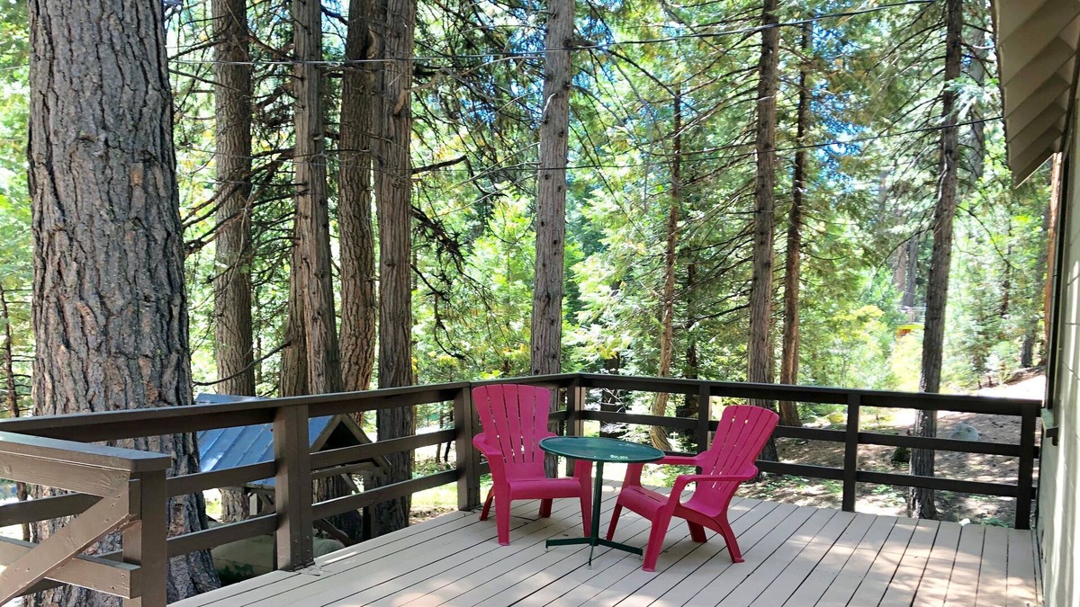 Strawberry Cabin | Mountain fun! Cozy Strawberry /Twin Bridges Cabin - 2 Bedroom is a loft