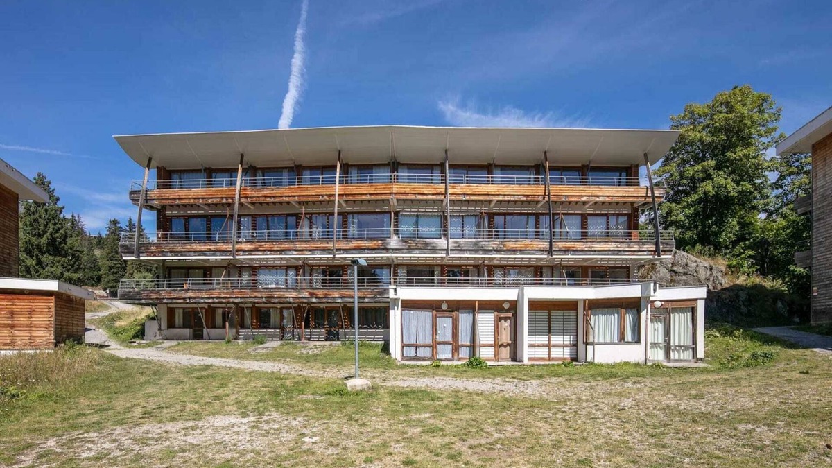 Vaulnaveys-le-Haut Apartment | Mountain Hideaway for 4 guests