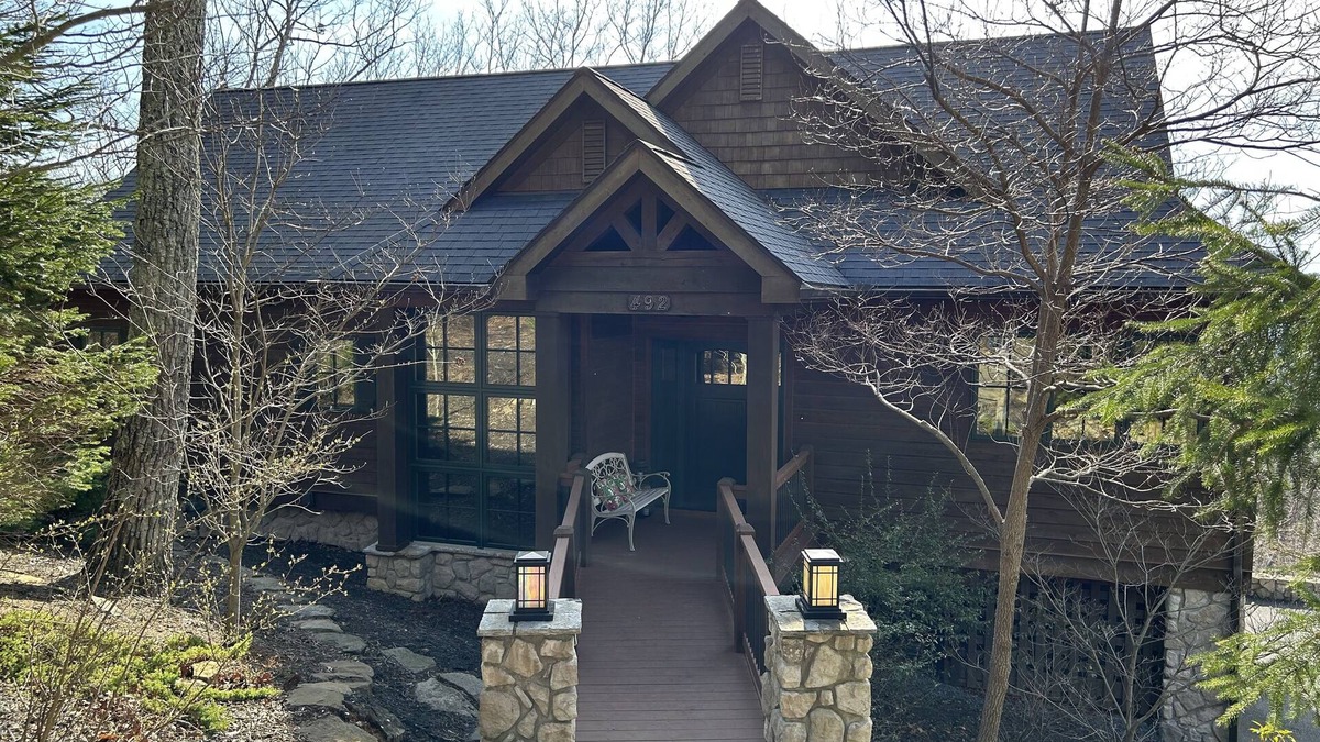 Caldwell House | Mountain Home with Beautiful Views, near Lewisburg/White Sulphur Springs, WV