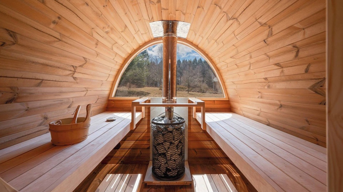 Jewett House | Mountain house with Scandinavian BBQ hut and Hot tub