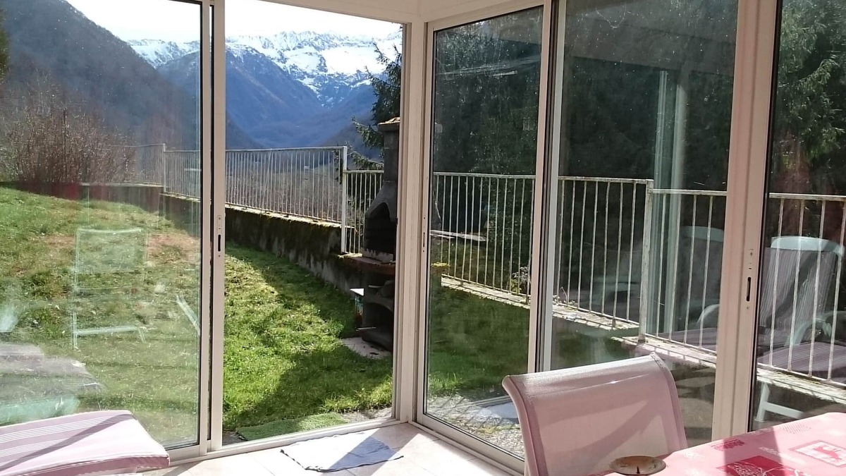 Erce House | Mountain house with stunning views of the peaks.