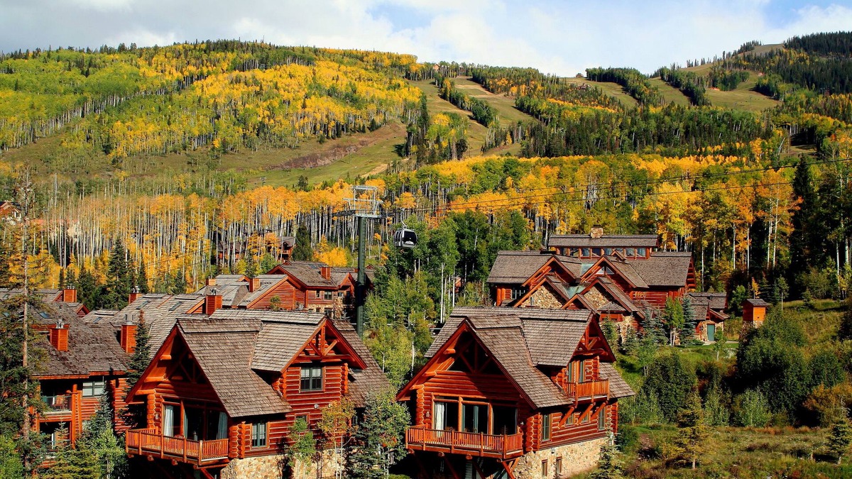Mountain Village Cabin | Mountain Lodge Cabin/Full Service Hotel/Free Parking 1 Car Summer 25!