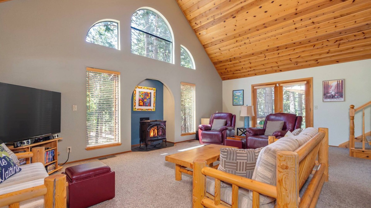 Dorrington Cabin | Mountain Magic- Pool Access