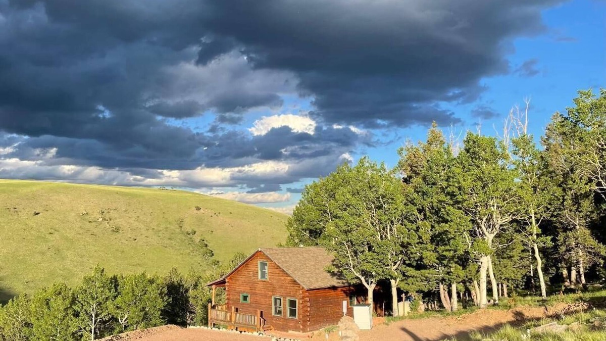 Fremont County Cabin | Mountain Meadow Cabin in Cotopaxi on 40 acres