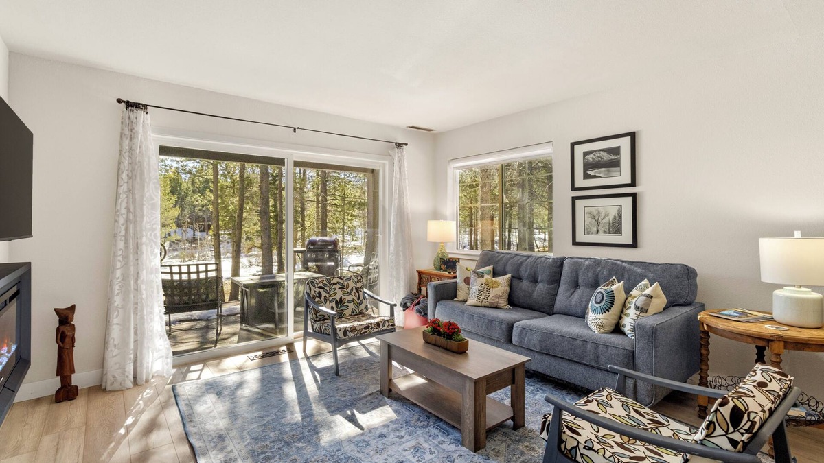 Truckee Apartment | Mountain Oasis for 2 in Tahoe Donner
