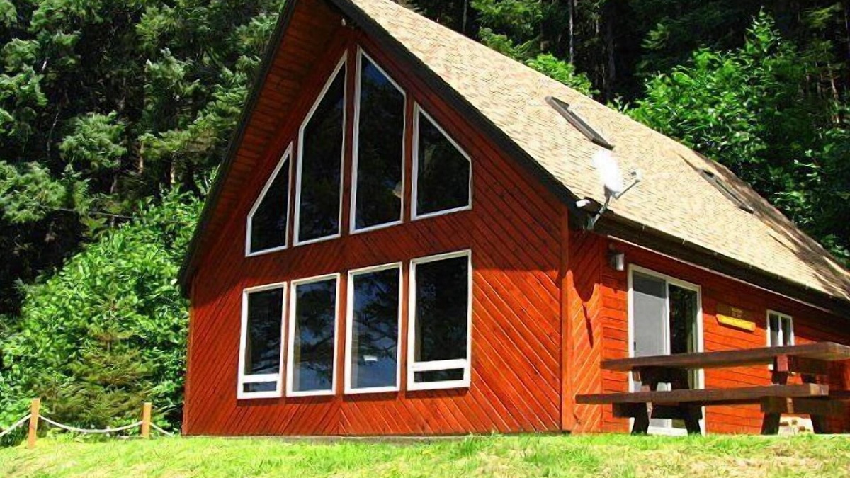 Yachats House | Mountain Pacific Chalet, Where the forest meets the sea!