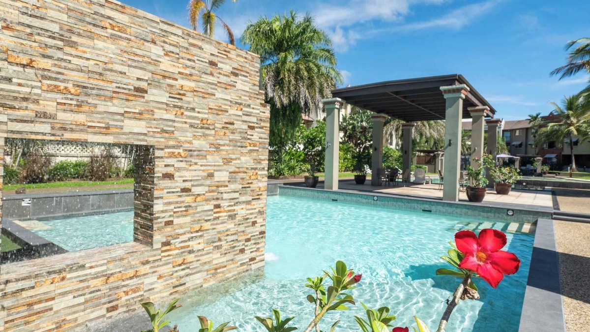 Westcourt Apartment | Mountain Panorama Cairns -9 Pools,Gym, & BBQ