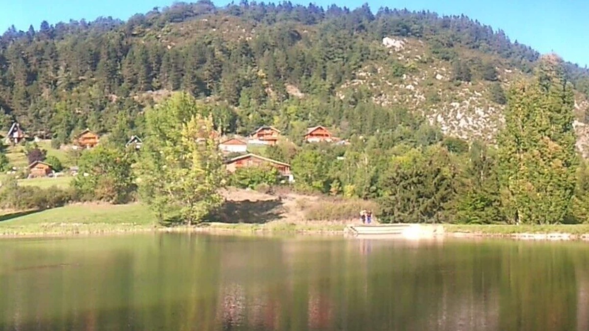Belcaire House | MOUNTAIN PYRENEES CATHARS 500 M from the lake