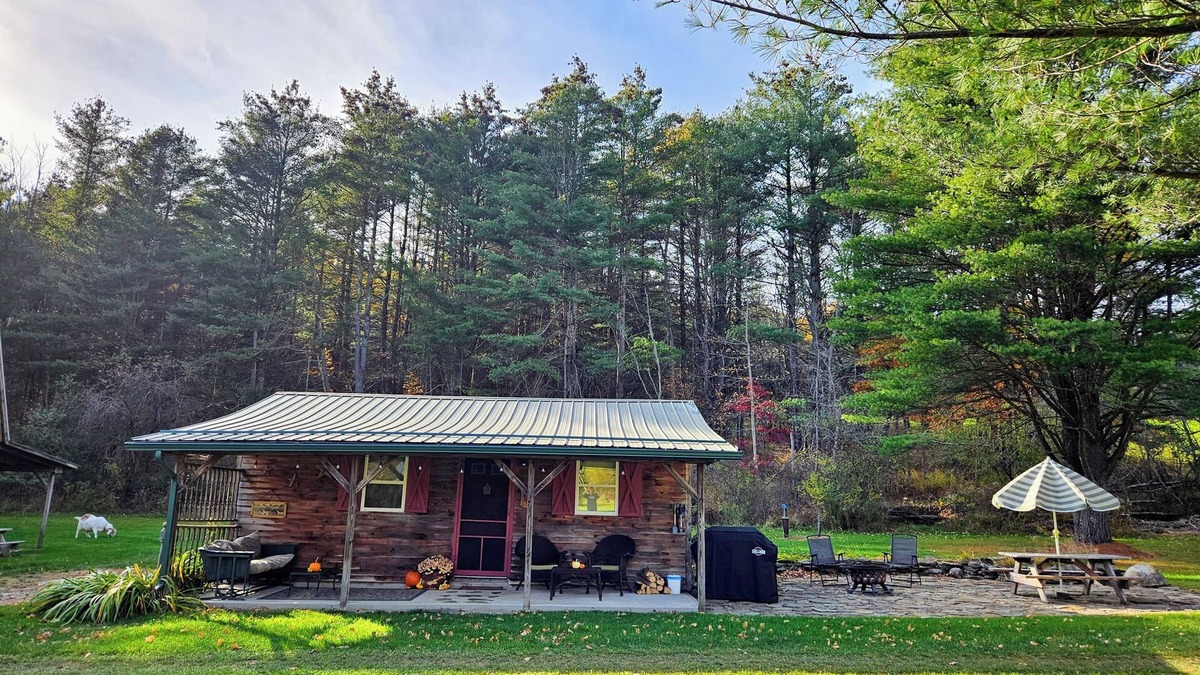 Bath Other | Mountain Rose Horse Farm - Guest Cottage