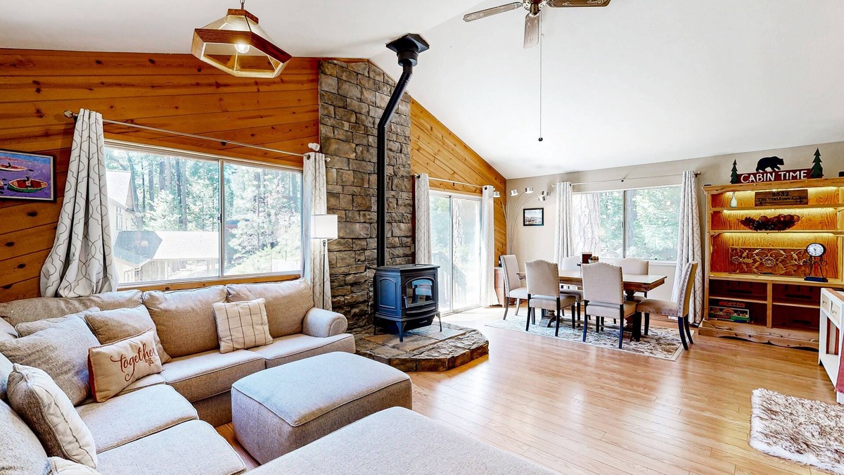 Glencoe House | Mountain serenity awaits, your gateway to lakeside relaxation and adventure