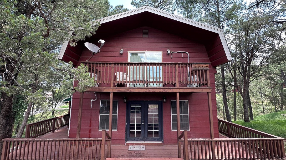 Ruidoso Downs Cabin | Mountain Serenity 3-bedroom cabin with breathtaking views