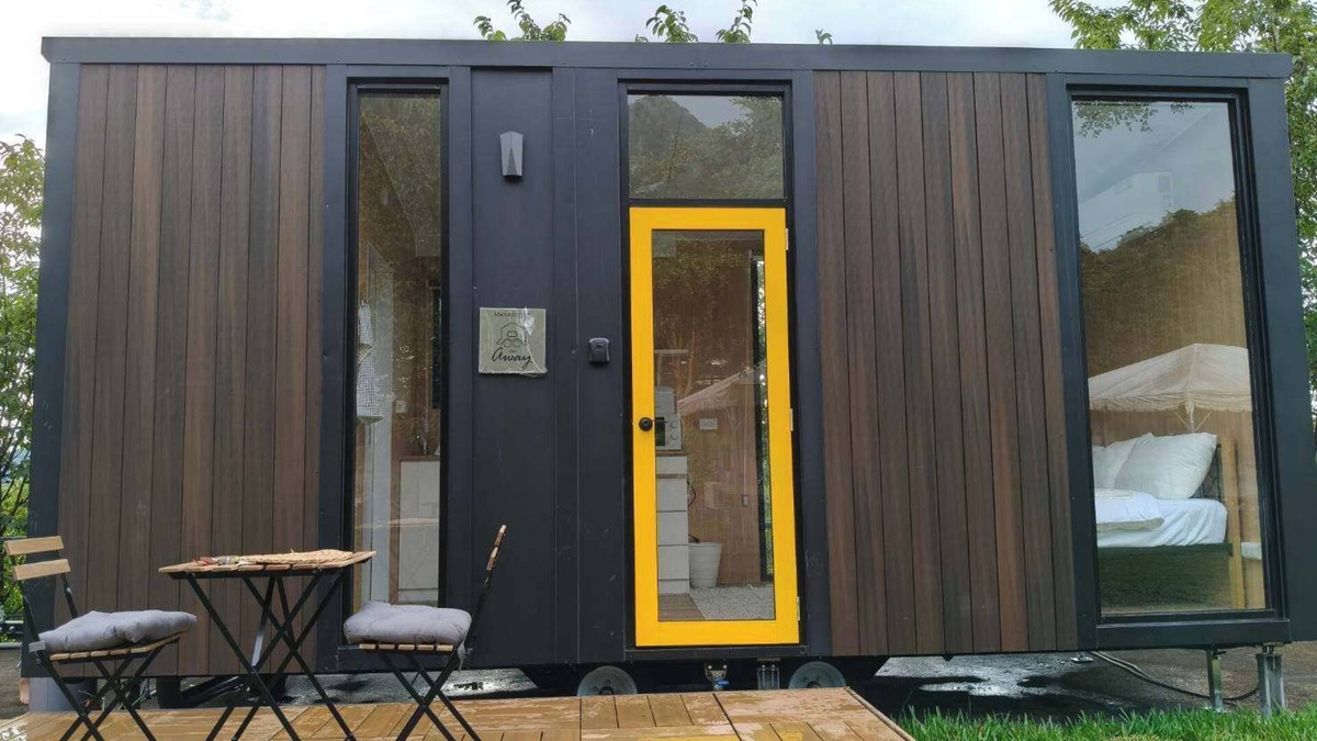 Fuxing District Cabin | Mountain Sunshine Village 2 by Tiny Away (Rgyax Wagi 山曦小屋2)