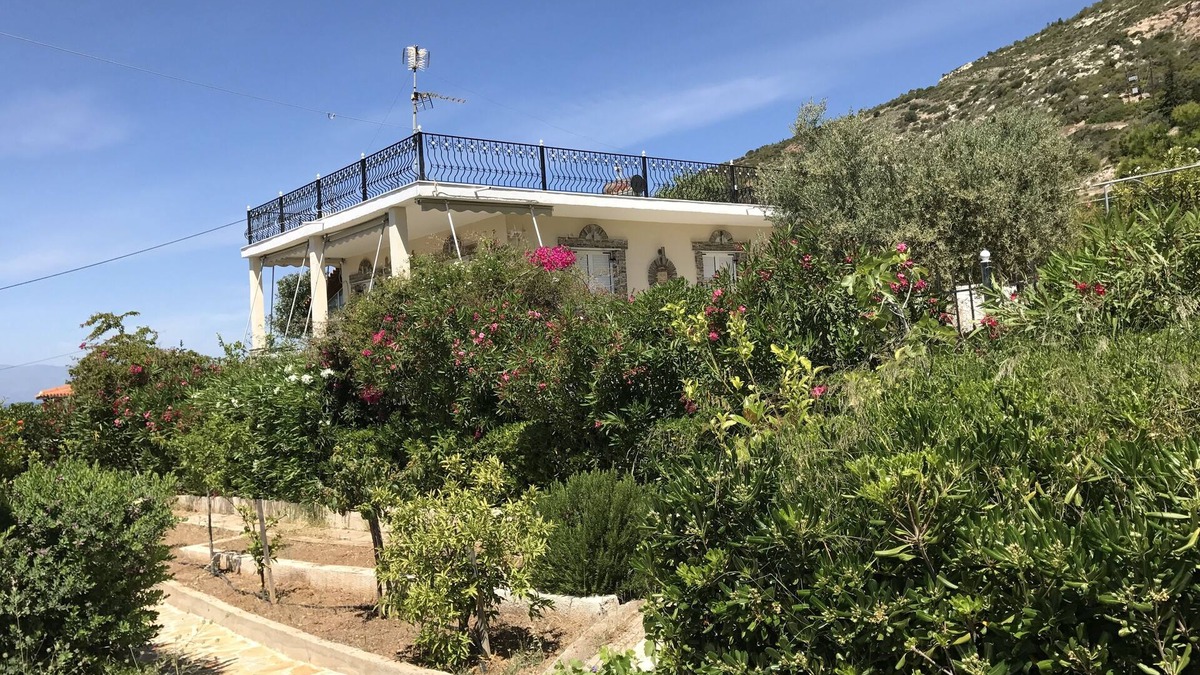 Loutraki-Agioi Theodoroi House | Mountain top Mediterranean Villa with Gulf of Corinth view!