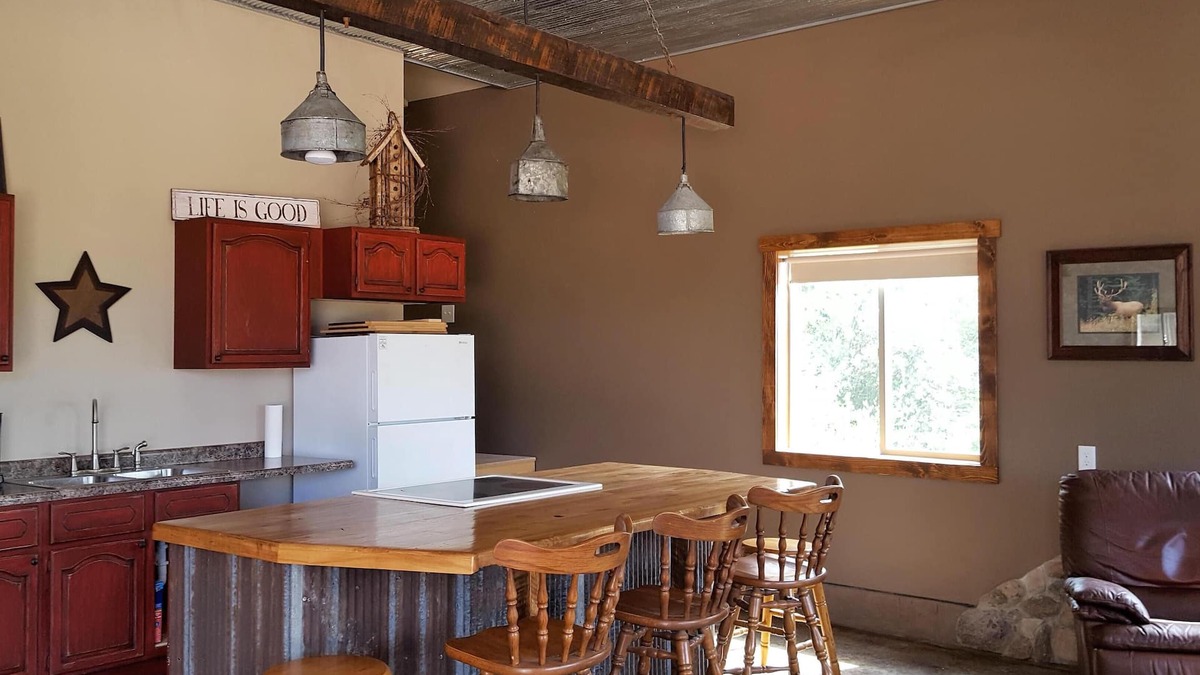 Centennial Cabin | Mountain Valley Getaway II - Perfect for Snowmobilers!