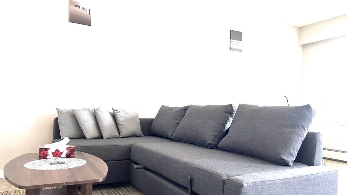 Chilliwack Proper Village West Apartment | Mountain View!!