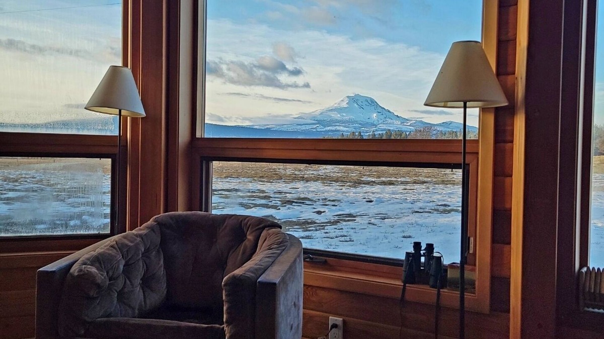 Glenwood Cabin | Mountain View Cabin Adjacent to Wildlife Refuge