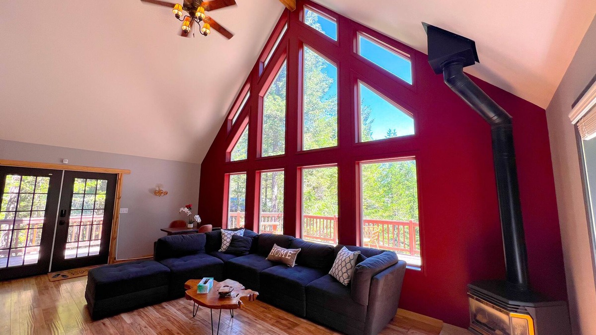 Kalispell House | *Mountain View* Entire Upstairs CHALET, Kalispell, MT