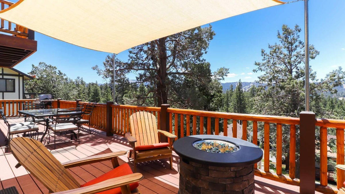 Whispering Forest Cabin | Mountain View Escape by Destination Big Bear : Relaxing Views of the Snow Summit & Bear Mtn! Pool Table! WiFi & Streaming TV!