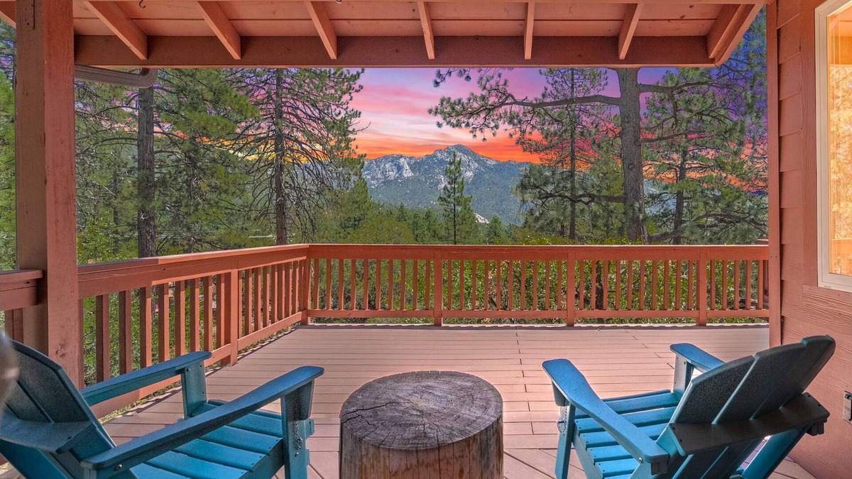 Pine Cove Cabin | Mountain View: Gorgeous Views, AC, Jacuzzi bathtub!