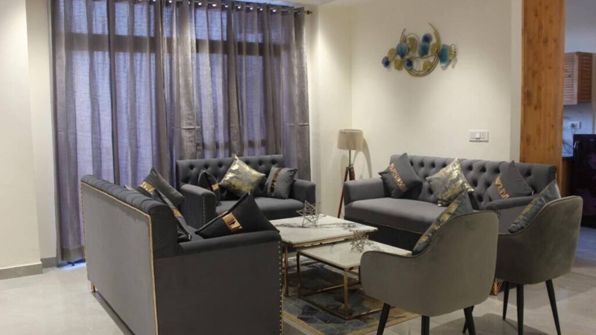 Kumarhatti Apartment | Mountain View Luxury 2 BHK Kasauli