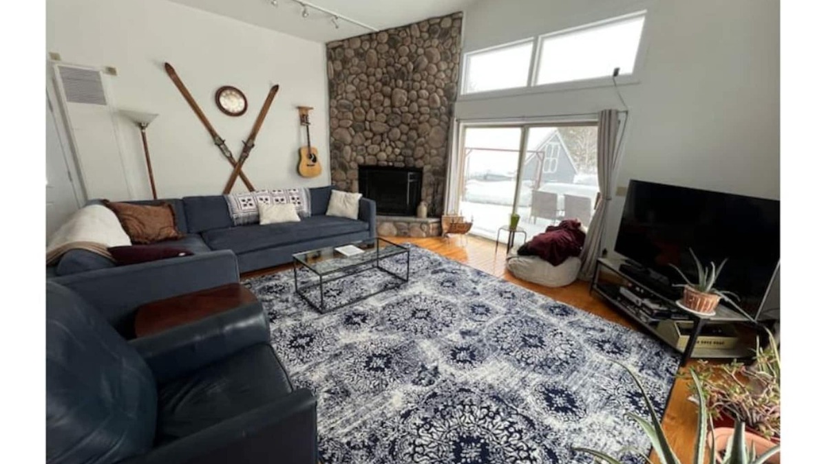East Jewett House | Mountain View Minutes to Hunter/Windham Fast Wifi