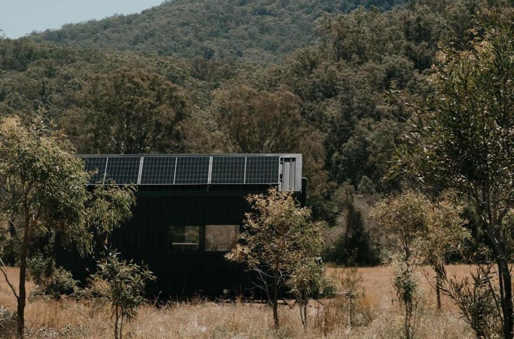 Moogerah House | Mountain View Off-Grid Cabin in the Scenic Rim - Rica