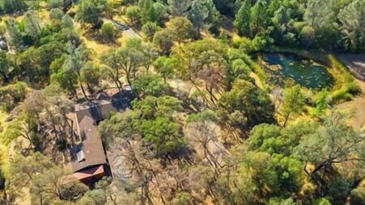 Rough and Ready House | Mountain View Retreat: Your Perfect Getaway