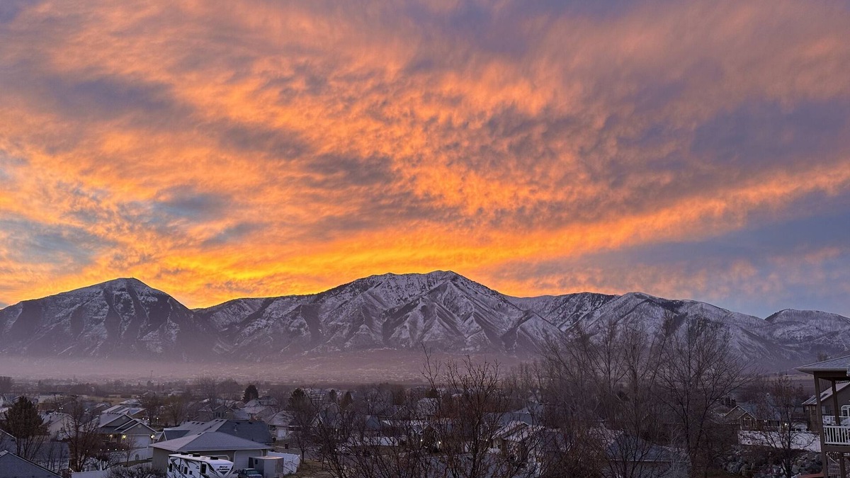 Payson House | Mountain View Retreat - Sleeps 20! Perfect for large gatherings