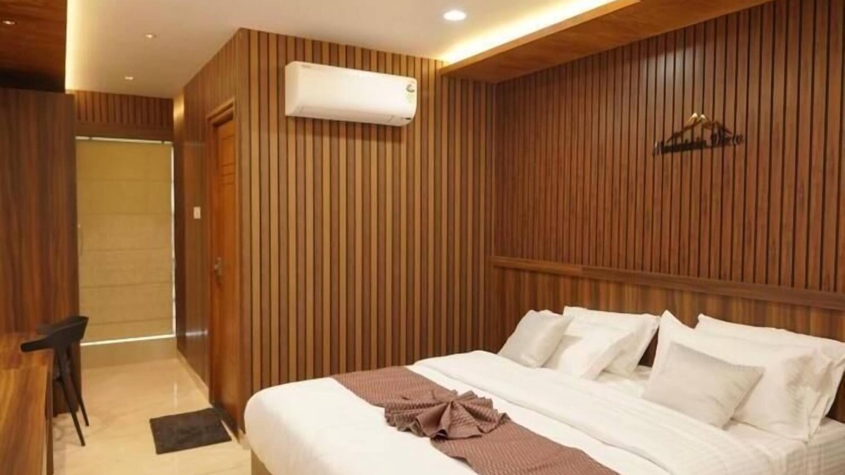 Kedavur Hotel | Mountain View Tourist Home