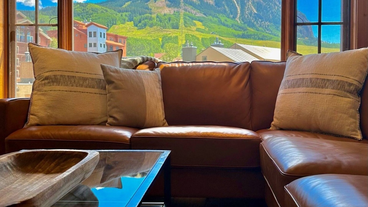 Crested Butte Condo | Mountain View - Walk to Slopes - Hot Tub - Fireplace