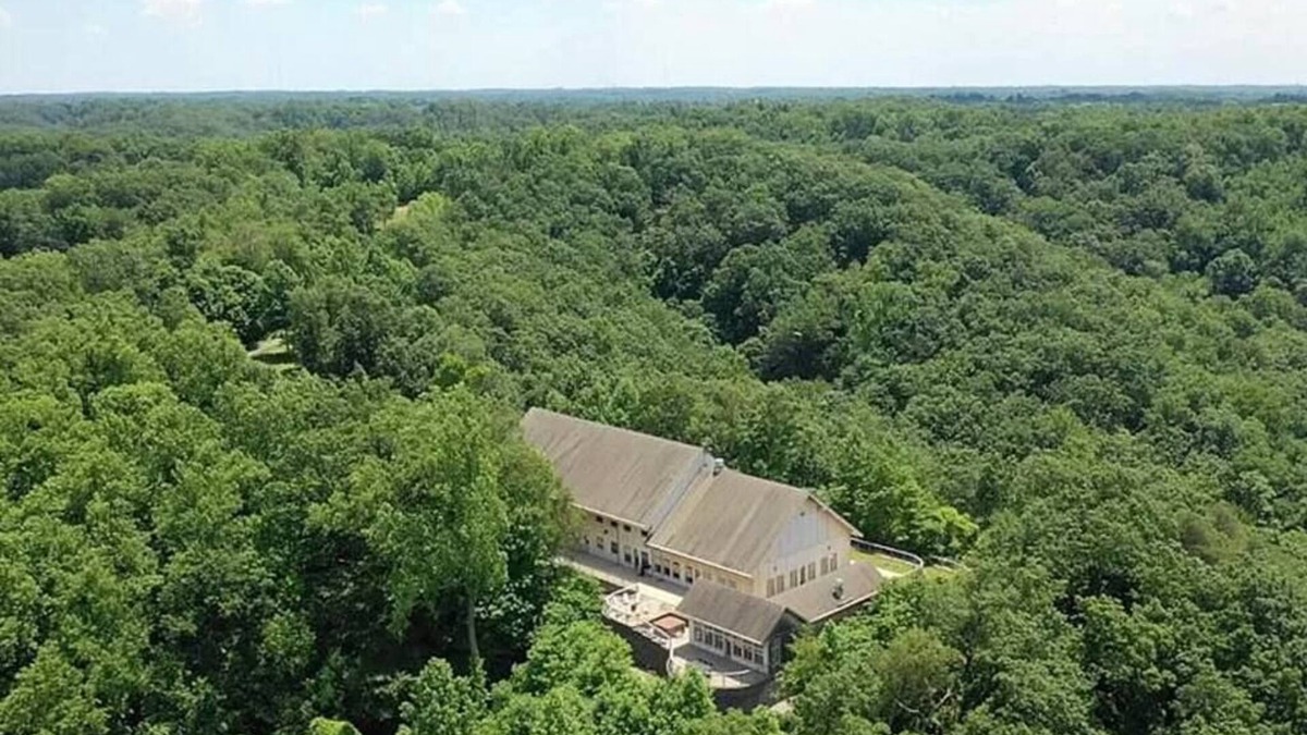 Borden House | Mountain views 15 miles from Louisville. Sleeps 20