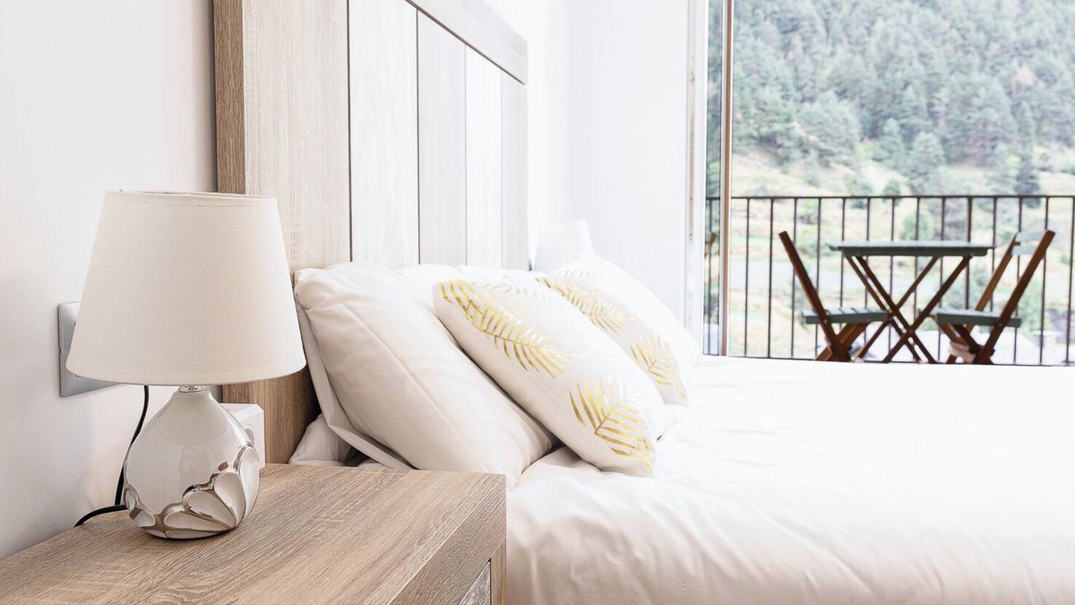 Arinsal Apartment | Mountain Views, Terrace & Free Parking