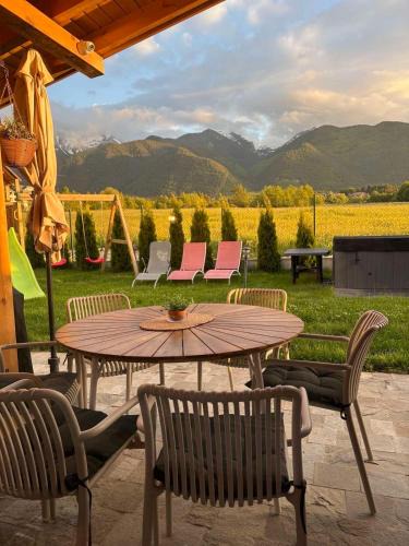 Razlog Villa | Mountain villa Aleksia- with JACUZZI