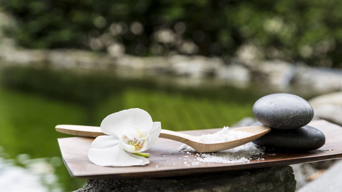 Zwischenwasser Hotel | Mountain Villa. Hideaway. At the foot of the Alps.